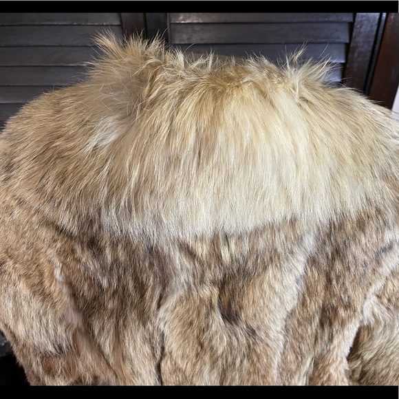 Swiss / Canadian Fur ( Pre-loved ) Vintage - Picture 3 of 15